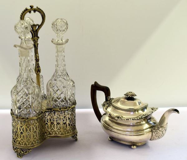 Teiera, sec. XIX, in sheffield lavorato  - Asta ANTIQUARIATO, COLLEZIONISMO, GIOIELLI - Poggio Bracciolini Casa d'Aste