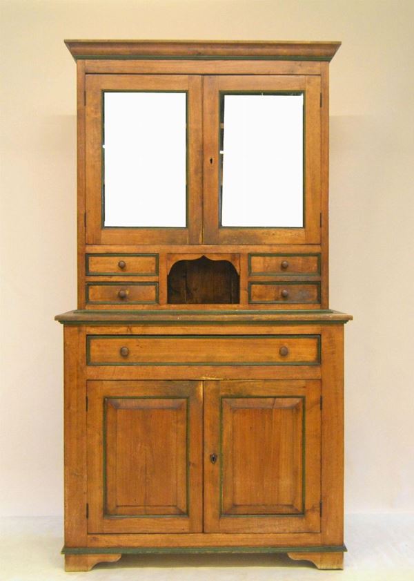 Mobile vetrina, sec. XIX, in pioppo e faggio, base a due  - Asta ANTIQUARIATO, COLLEZIONISMO, GIOIELLI - Poggio Bracciolini Casa d'Aste