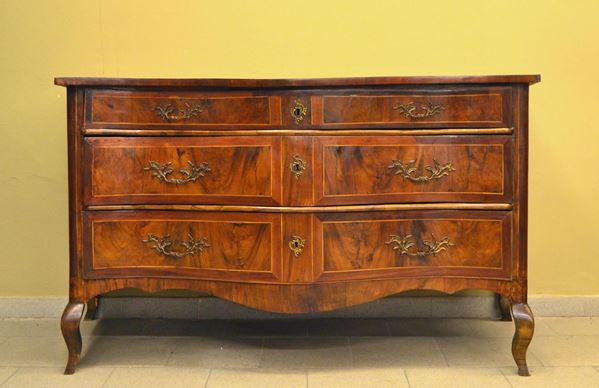 Cassettone, Malta, sec. XVIII, in radica  - Asta ANTIQUARIATO, COLLEZIONISMO, GIOIELLI - Poggio Bracciolini Casa d'Aste