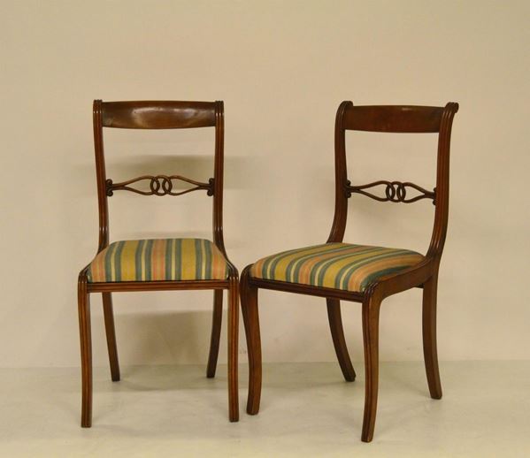 Sei sedie, inizi sec. XX, schienale  - Asta ANTIQUARIATO, COLLEZIONISMO, GIOIELLI - Poggio Bracciolini Casa d'Aste