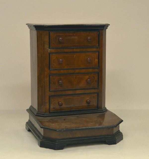 Inginocchiatoio, sec. XVIII,  - Asta ANTIQUARIATO, COLLEZIONISMO, GIOIELLI - Poggio Bracciolini Casa d'Aste