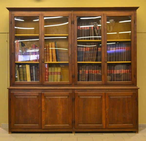 Libreria a due corpi, inizi sec. XX, in rovere e
