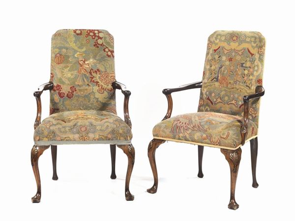COPPIA DI POLTRONE, IN STILE INGLESE DEL SECOLO XVIII  - Asta INTERNI - Poggio Bracciolini Casa d'Aste