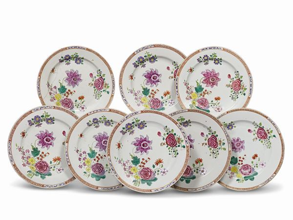 ASSORTIMENTO DI OTTO PIATTI, CINA, DINASTIA QIANLONG (1736-1796), 1780      - Asta INTERNI - Poggio Bracciolini Casa d'Aste