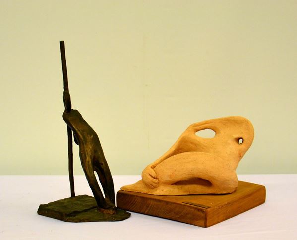 Due sculture, sec. XX in bronzoe terracotta,