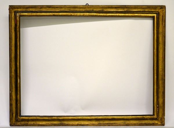 Cornice, sec. XVIII, in legno dorato a mecca,