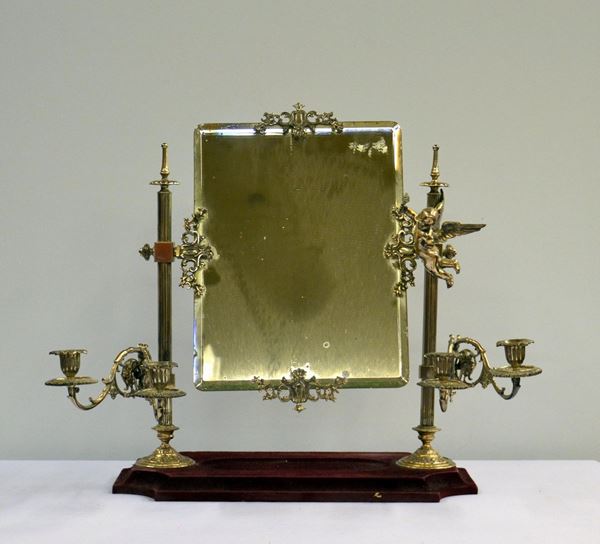 Specchiera, inizi sec. XX,  - Asta GIOIELLI, ARREDI D'ANTIQUARIATO, DIPINTI E SCULTURE - Poggio Bracciolini Casa d'Aste