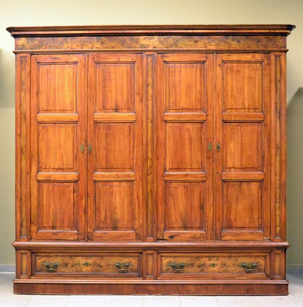 Armadio, fine sec. XIX, in noce,  - Asta GIOIELLI, ARREDI D'ANTIQUARIATO, DIPINTI E SCULTURE - Poggio Bracciolini Casa d'Aste