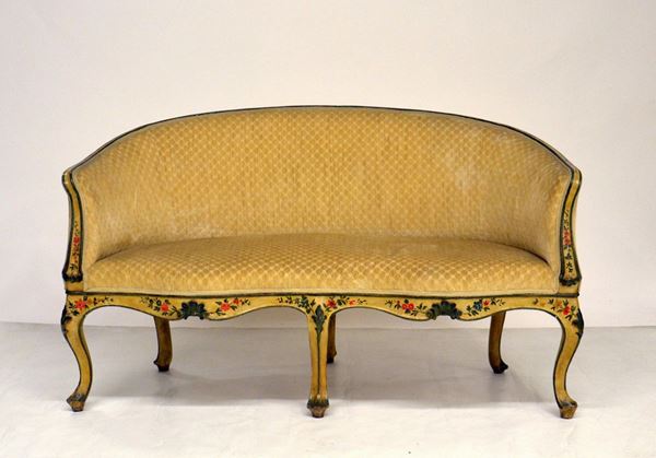 Divanetto a fagiolo, in stile '700,