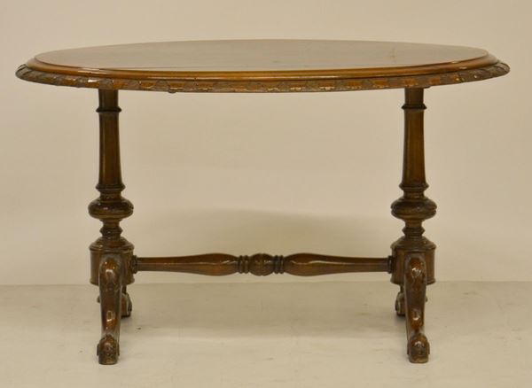 Tavolino, sec. XIX, in legno lastronato in radica