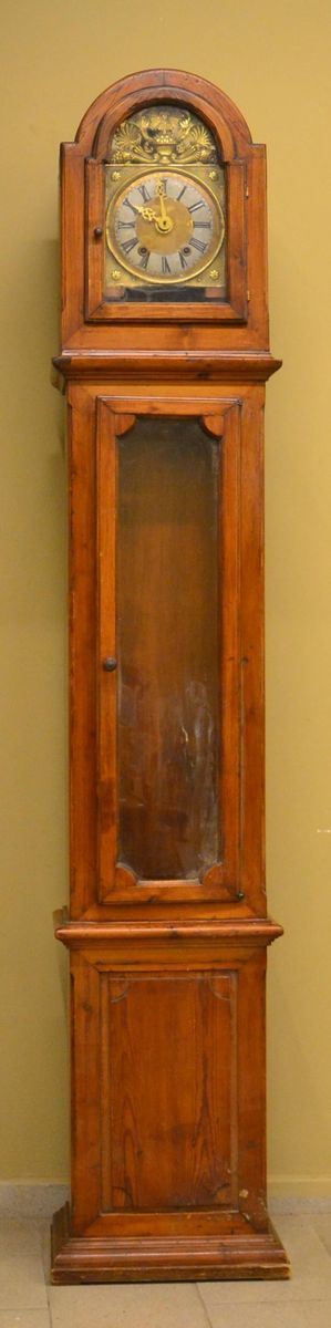 Orologio a colonna, sec. XIX, cassa in abete,&nbsp;&nbsp;&nbsp;&nbsp;&nbsp;&nbsp;&nbsp;&nbsp;&nbsp;&nbsp;&nbsp;&nbsp;&nbsp;&nbsp;&nbsp;&nbsp;&nbsp;&nbsp;&nbsp;&nbsp;&nbsp;&nbsp;&nbsp;&nbsp;&nbsp;&nbsp;&nbsp;&nbsp;&nbsp;  - Asta ASTA A TEMPO - ANTIQUARIATO E COLLEZIONISMO - Poggio Bracciolini Casa d'Aste