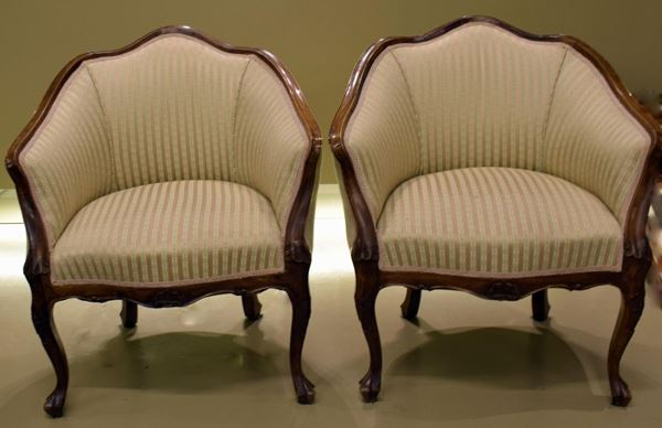 Coppia di poltroncine a pozzetto, sec. XX&nbsp;&nbsp;&nbsp;&nbsp;&nbsp;&nbsp;&nbsp;&nbsp;&nbsp;&nbsp;&nbsp;&nbsp;&nbsp;&nbsp;&nbsp;&nbsp;&nbsp;&nbsp;&nbsp;&nbsp;&nbsp;&nbsp;&nbsp;&nbsp;&nbsp;&nbsp;&nbsp;&nbsp;&nbsp;&nbsp;&nbsp;&nbsp;&nbsp;