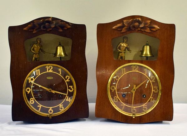 Due orologi da parete Francia , sec. XX&nbsp;&nbsp;&nbsp;&nbsp;&nbsp;&nbsp;&nbsp;&nbsp;&nbsp;&nbsp;&nbsp;&nbsp;&nbsp;&nbsp;&nbsp;&nbsp;&nbsp;&nbsp;&nbsp;&nbsp;&nbsp;&nbsp;&nbsp;&nbsp;&nbsp;&nbsp;&nbsp;&nbsp;&nbsp;&nbsp;&nbsp;&nbsp;&nbsp;&nbsp;&nbsp;