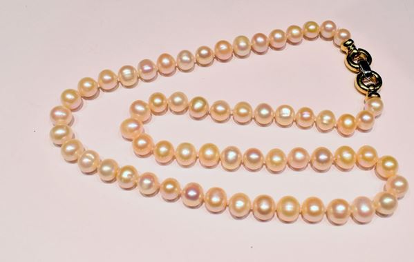 COLLANA DI PERLE, ORO GIALLO E ORO BIANCO
