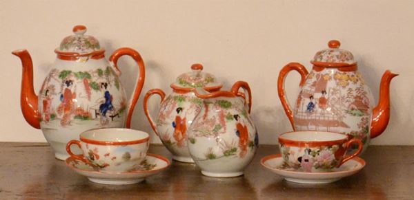 Servito da caffè e tè, sec. XX, in ceramica
