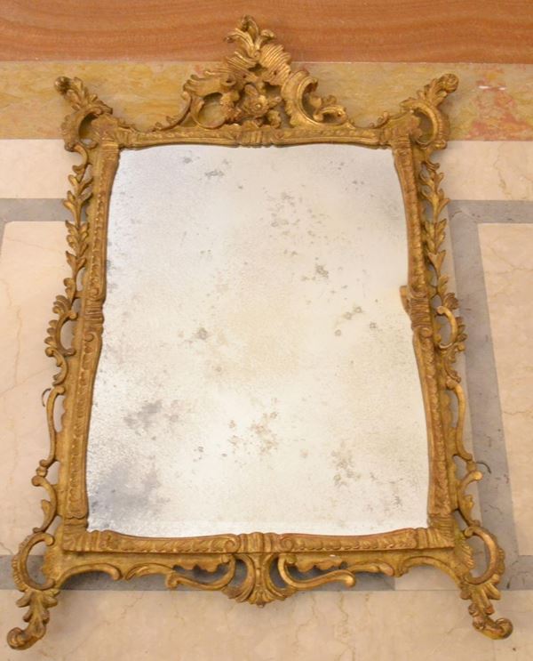 Specchiera, in stile '700, cornice in legno  - Asta GIOIELLI, SCULTURE, DIPINTI, ARREDI E OGGETTI D'ARTE - Poggio Bracciolini Casa d'Aste