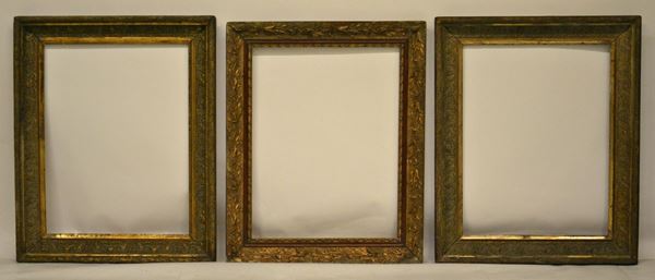 Tre cornici, fine sec. XIX, in legno laccato
