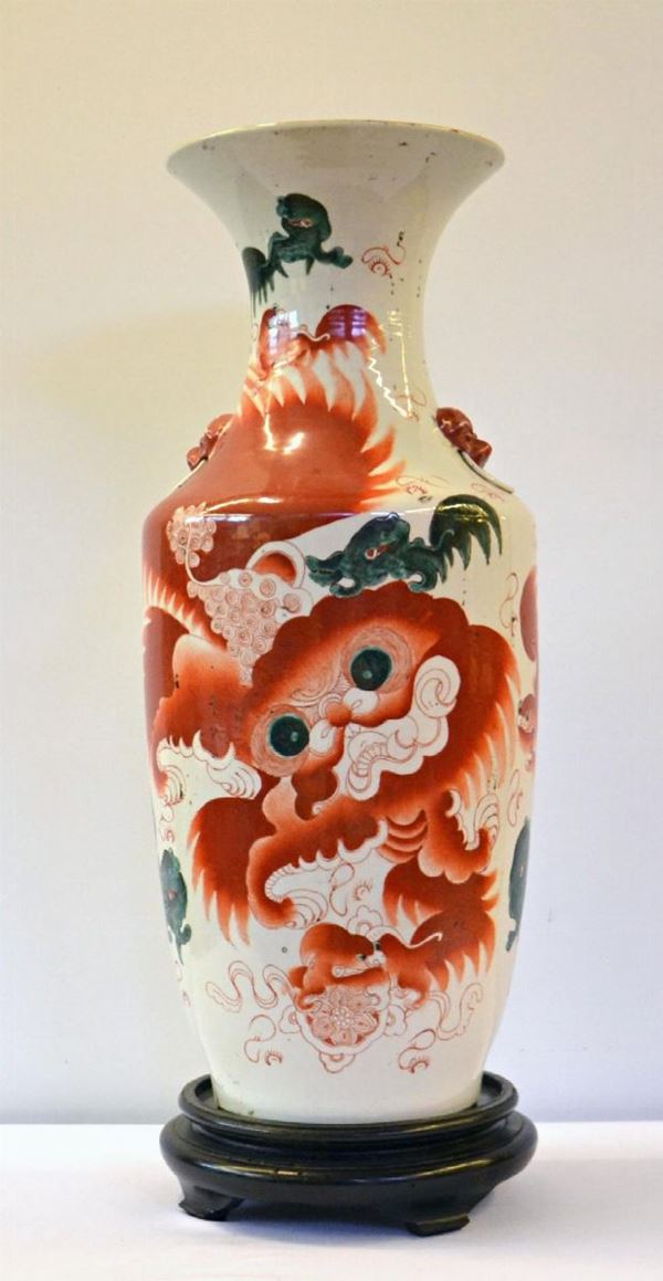Vaso, Cina, inizi sec. XX, in ceramica decorata a
