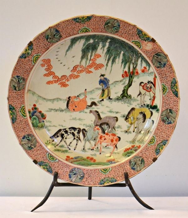 Piatto, Cina, sec. XVIII, in ceramica decorata a  - Asta GIOIELLI, SCULTURE, DIPINTI, ARREDI E OGGETTI D'ARTE - Poggio Bracciolini Casa d'Aste