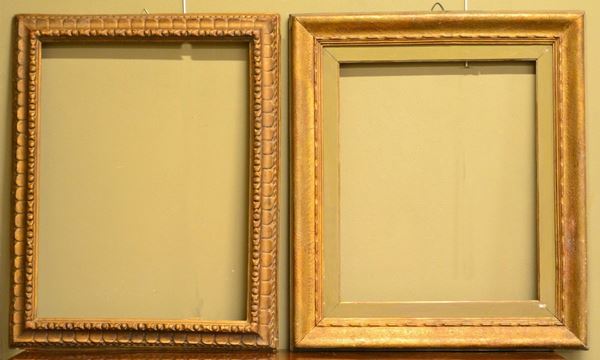 Due cornici, sec. XVIII e XX, in legno dorato