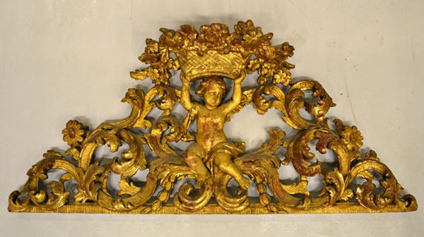 Fregio sovraporta, sec. XIX, in legno dorato e