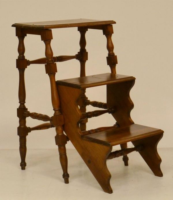 Scaletta, inizi sec. XX, in cipresso, cm 50x60x74&nbsp;&nbsp;&nbsp;&nbsp;&nbsp;&nbsp;&nbsp;&nbsp;&nbsp;&nbsp;&nbsp;&nbsp;&nbsp;&nbsp;&nbsp;&nbsp;&nbsp;&nbsp;&nbsp;&nbsp;&nbsp;&nbsp;&nbsp;&nbsp;&nbsp;&nbsp;&nbsp;&nbsp;&nbsp;&nbsp;&nbsp;&nbsp;&nbsp;&nbsp;&nbsp;&nbsp;&nbsp;&nbsp;&nbsp;&nbsp;&nbsp;&nbsp;&nbsp;&nbsp;&nbsp;&nbsp;&nbsp;&nbsp;&nbsp;&nbsp;