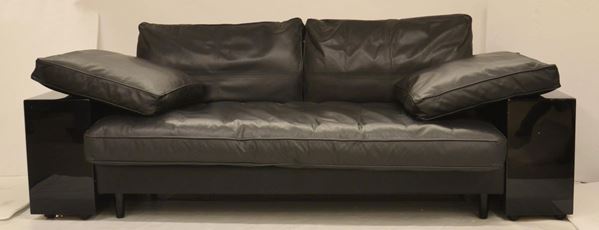 Divano design Knoll, con laterali in legno