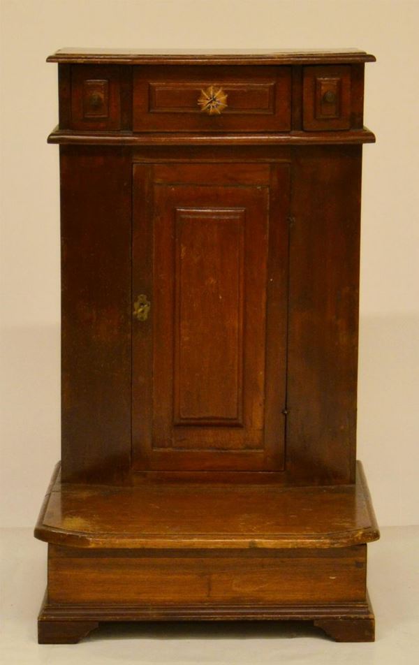 Inginocchiatoio, sec. XVIII, in pioppo,  - Asta GIOIELLI, SCULTURE, DIPINTI, ARREDI E OGGETTI D'ARTE - Poggio Bracciolini Casa d'Aste