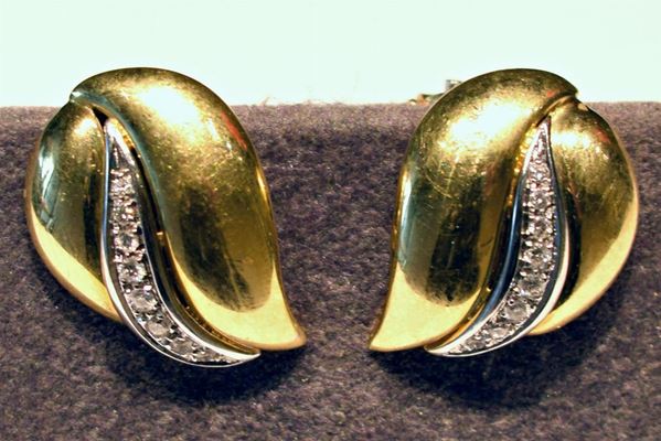 PAIO DI ORECCHINI IN ORO GIALLO, ORO BIANCO