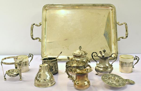 LOTTO COMPOSTO DA DUE ZUCCHERIERE,DUE LATTIERE,  - Asta ANTIQUARIATO, COLLEZIONISMO E GIOIELLI - Poggio Bracciolini Casa d'Aste