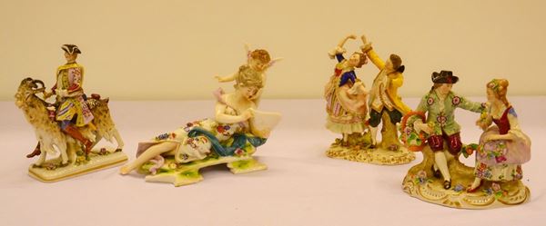Quattro gruppi, sec. XX, in porcellana,  - Asta ANTIQUARIATO, COLLEZIONISMO E GIOIELLI - Poggio Bracciolini Casa d'Aste