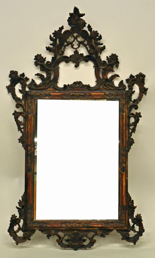 Specchiera, in stile 700, entro cornice in legno
