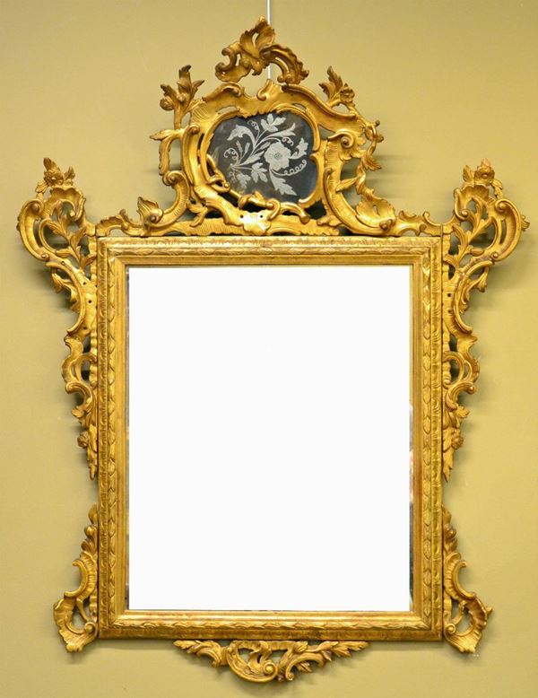 Specchiera, Luigi XIV, entro cornice dorata  - Asta ANTIQUARIATO, COLLEZIONISMO E GIOIELLI - Poggio Bracciolini Casa d'Aste