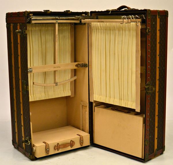 Baule da viaggio, sec. XX, manifattura Louis Vuitton,