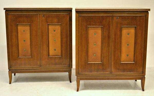 Coppia di credenzini, anni 80, due sportelli  - Asta ANTIQUARIATO, COLLEZIONISMO E GIOIELLI - Poggio Bracciolini Casa d'Aste