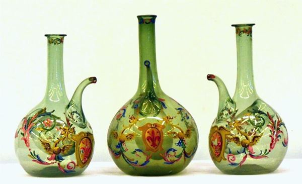 Tre ampolle, fine sec. XIX, in vetro  - Asta ANTIQUARIATO, COLLEZIONISMO E GIOIELLI - Poggio Bracciolini Casa d'Aste