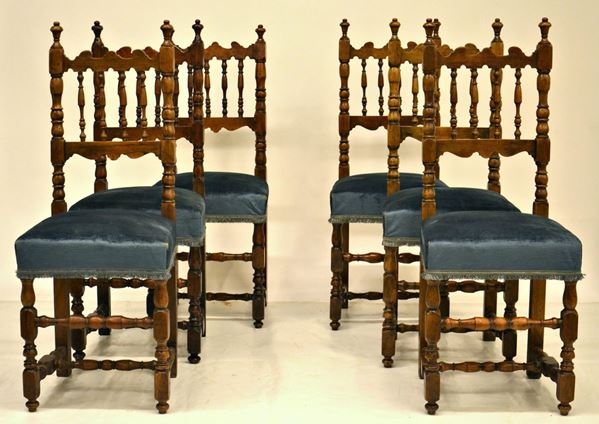 Sei sedie. sec. XVII, in noce,  - Asta ANTIQUARIATO, COLLEZIONISMO E GIOIELLI - Poggio Bracciolini Casa d'Aste