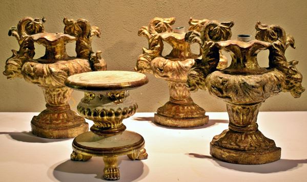 Tre portapalme, sec. XVIII, in legno e cartapesta,