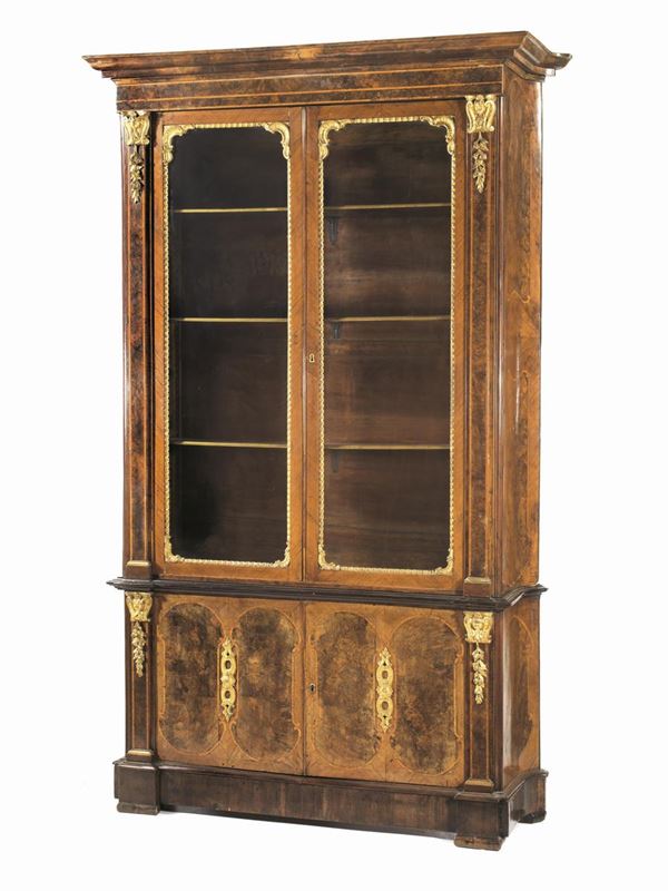 GRANDE VETRINA, VENETO, SECOLO XVIII  - Asta ANTIQUARIATO, COLLEZIONISMO E GIOIELLI - Poggio Bracciolini Casa d'Aste
