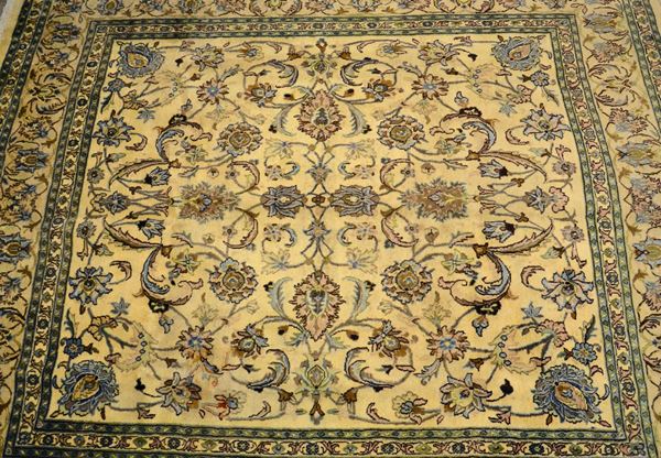Tappeto persiano Korassan, campo a motivo  - Asta ANTIQUARIATO, COLLEZIONISMO E GIOIELLI - Poggio Bracciolini Casa d'Aste