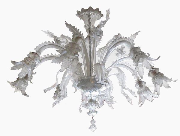 Lampadario, inizi sec. XX, con foglie e fiori