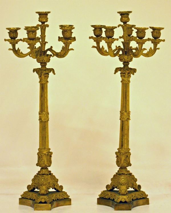 Coppia di candelieri, sec. XIX, in bronzo