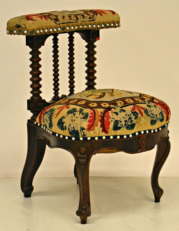 Poltroncina ad uso di inginocchiatoio, sec. XIX, in mogano,