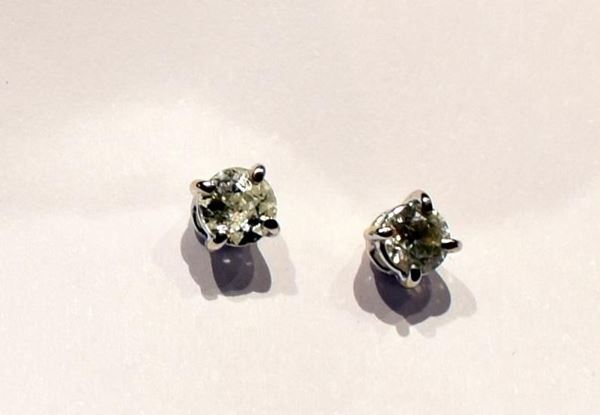 PAIO DI ORECCHINI , IN ORO BIANCO E DIAMANTI                              