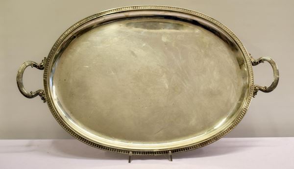VASSOIO, SEC. XX                                                            - Asta GIOIELLI, ARGENTI, ARREDI E DIPINTI DAL XVII AL XX SECOLO - Poggio Bracciolini Casa d'Aste