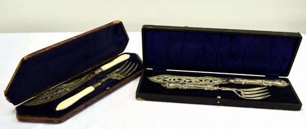 DUE POSATE DA PORTATA, CITTA' DI SHEFFIELD 1860                             - Asta GIOIELLI, ARGENTI, ARREDI E DIPINTI DAL XVII AL XX SECOLO - Poggio Bracciolini Casa d'Aste