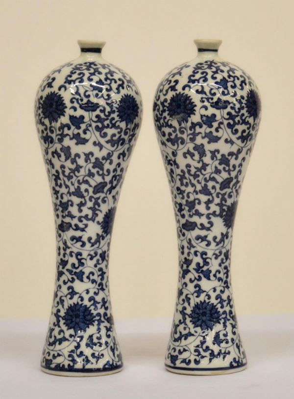 Coppia di vasi, arte orientale, inizi sec. XX,