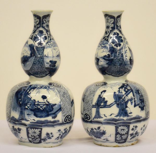 Coppia di vasi, manifattura Delft, sec. XIX,