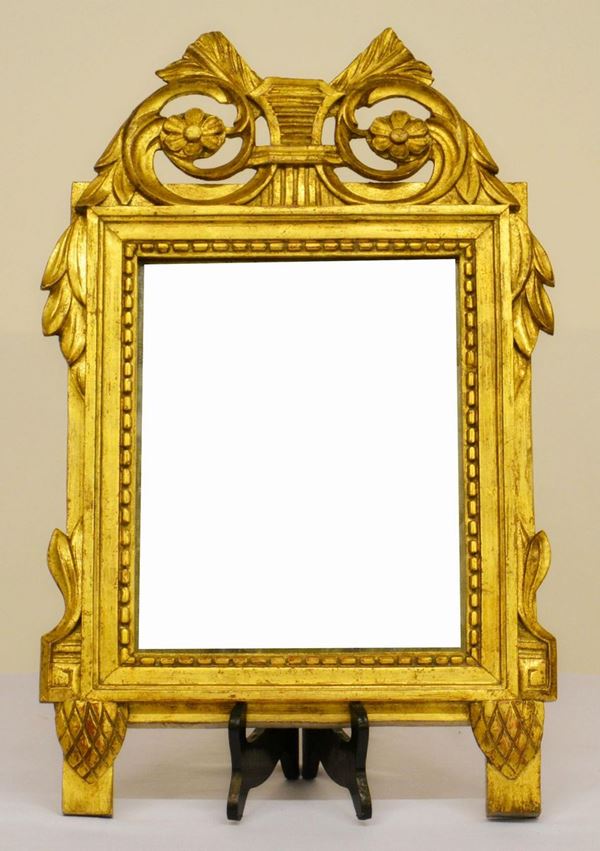 Specchierina, sec. XIX, entro cornice in legno  - Asta GIOIELLI, ARGENTI, ARREDI E DIPINTI DAL XVII AL XX SECOLO - Poggio Bracciolini Casa d'Aste