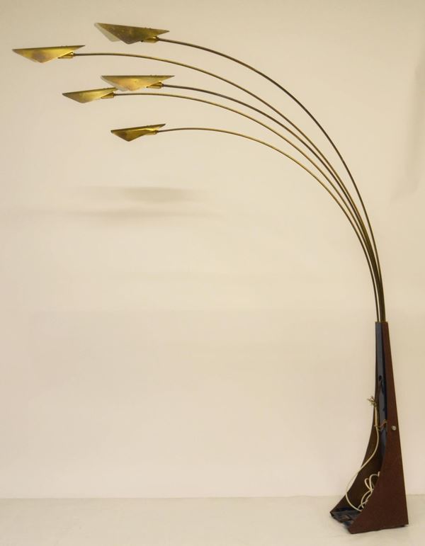 Piantana, anni 80, in ottone a cinque  - Asta GIOIELLI, ARGENTI, ARREDI E DIPINTI DAL XVII AL XX SECOLO - Poggio Bracciolini Casa d'Aste